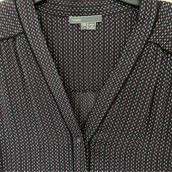 Vince silk blouse, navy and burgundy micro print- XS - Picture 5 of 7